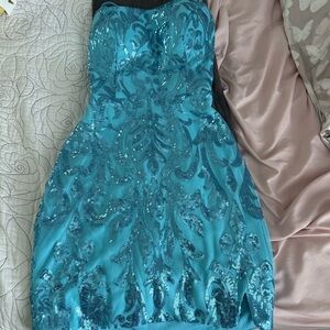 Elegant Blue Strapless Dress